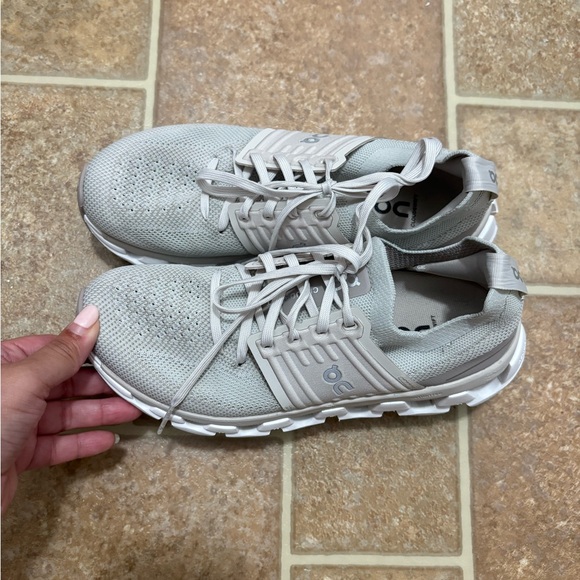 On Cloudswift 3 Gray/White Size 7 - Picture 1 of 6